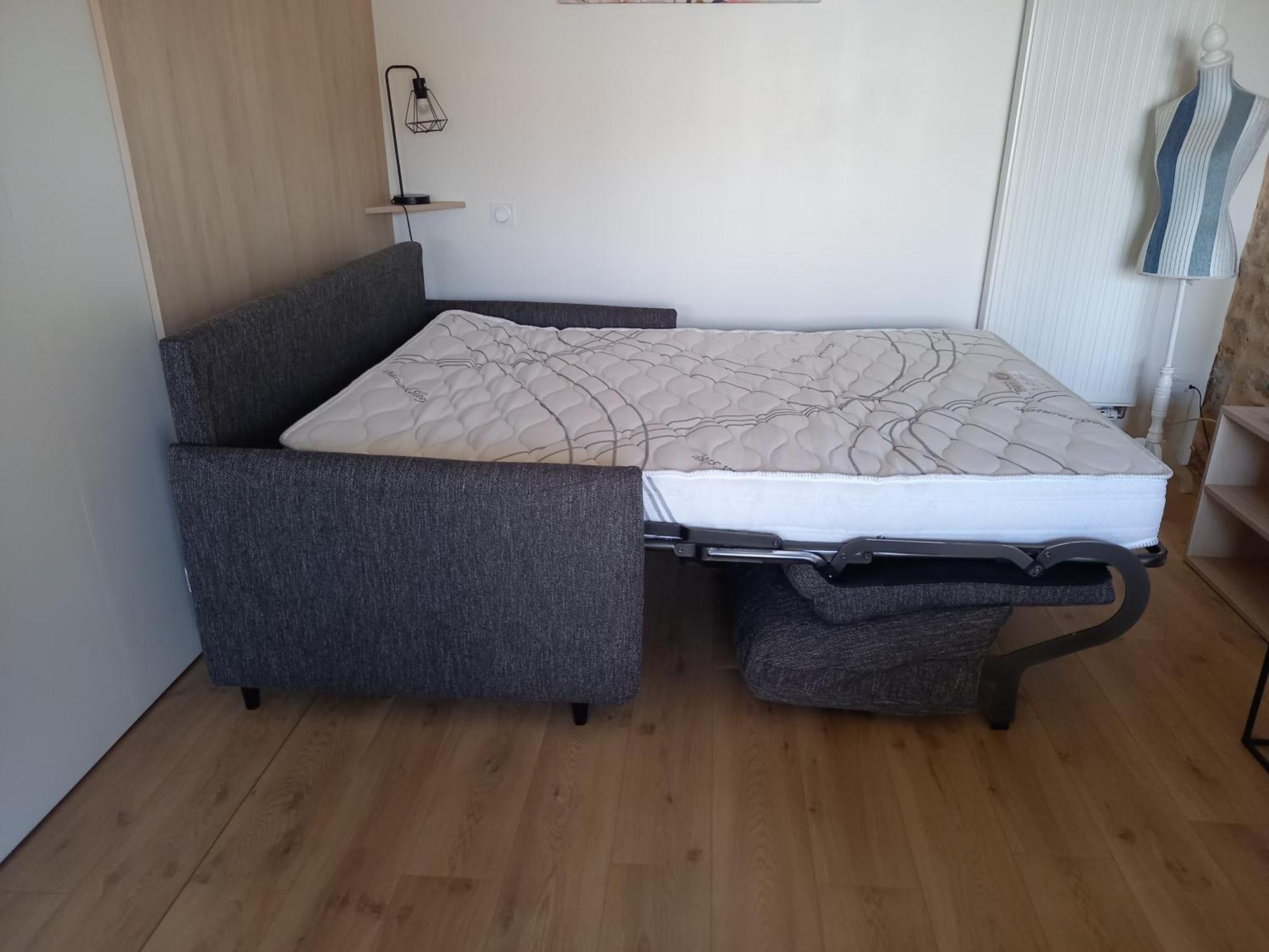 Gite La Petite Maison Montournais Екстериор снимка